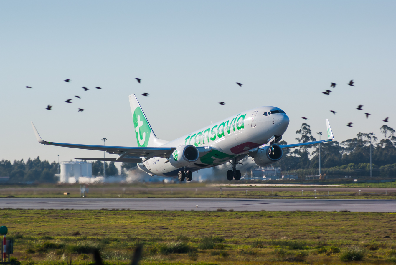 F-GZHY (41344) 2016 Boeing 737-8K2(WL)