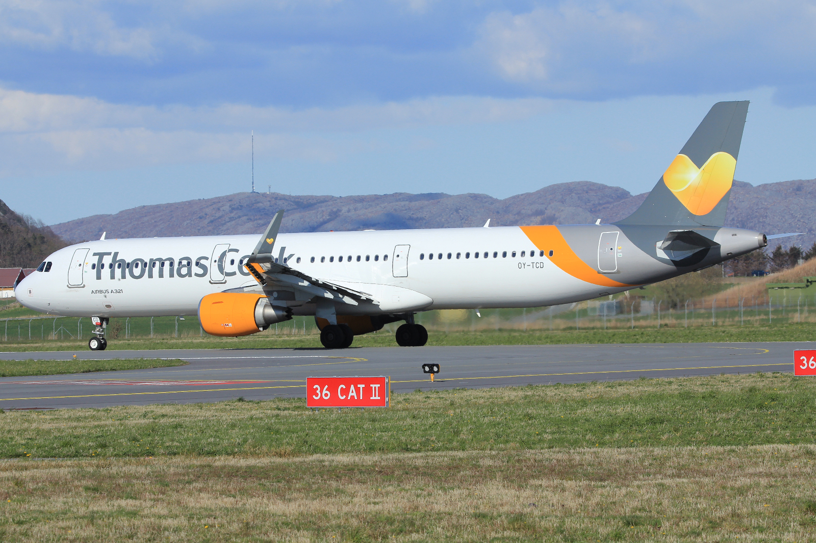 OY-TCD (6314) 2014 Airbus A321-211(WL)