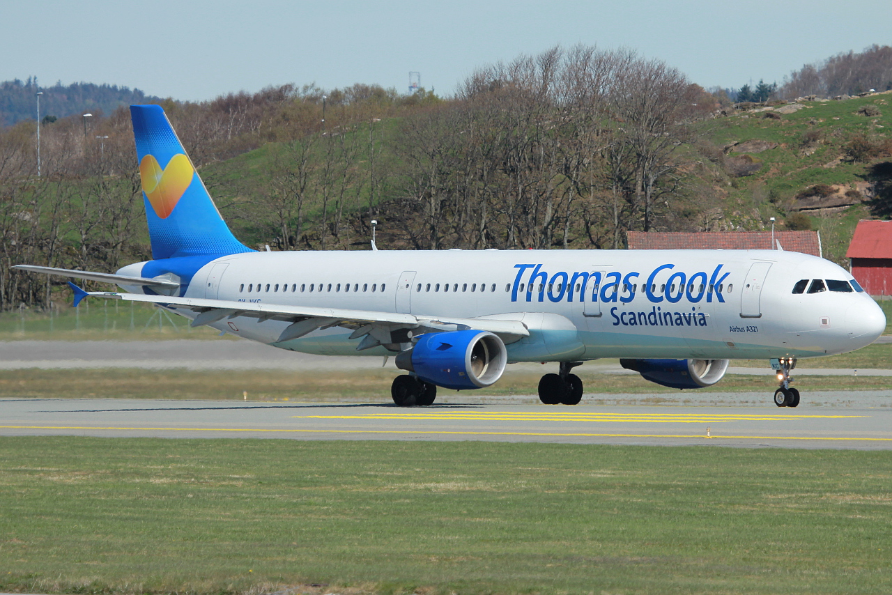 OY-VKC (1932) 2003 Airbus A321-211