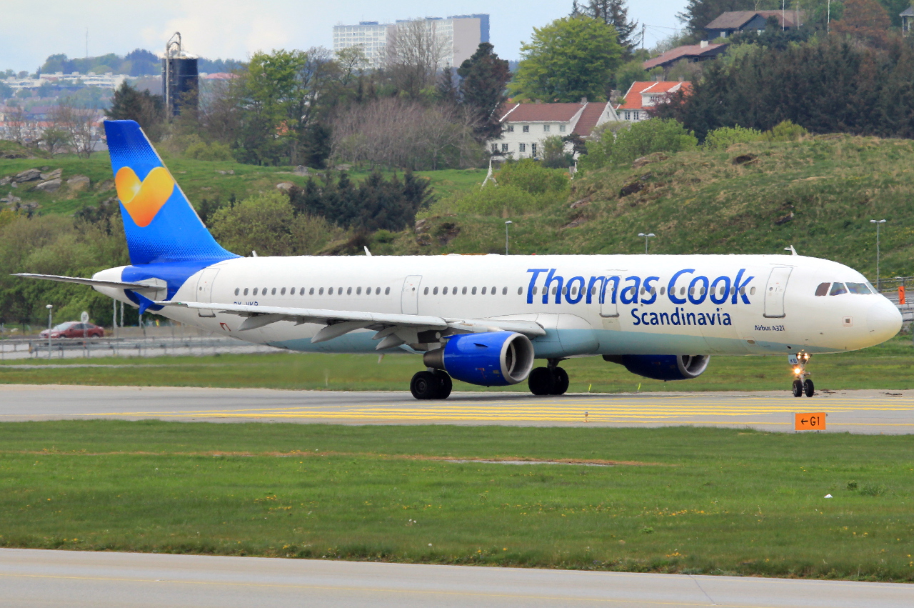 OY-VKB (1921) 2003 Airbus A321-211