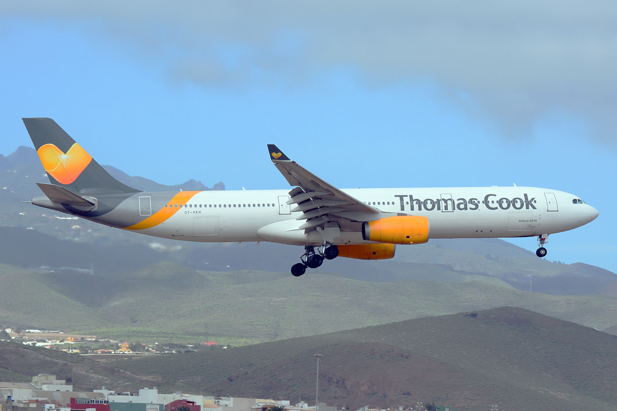 OY-VKH (356) 2000 Airbus A330-343