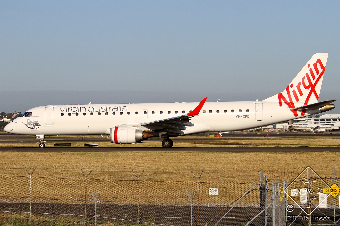 VH-ZPD · Embraer 190-100IGW · (SYD / YSSY)