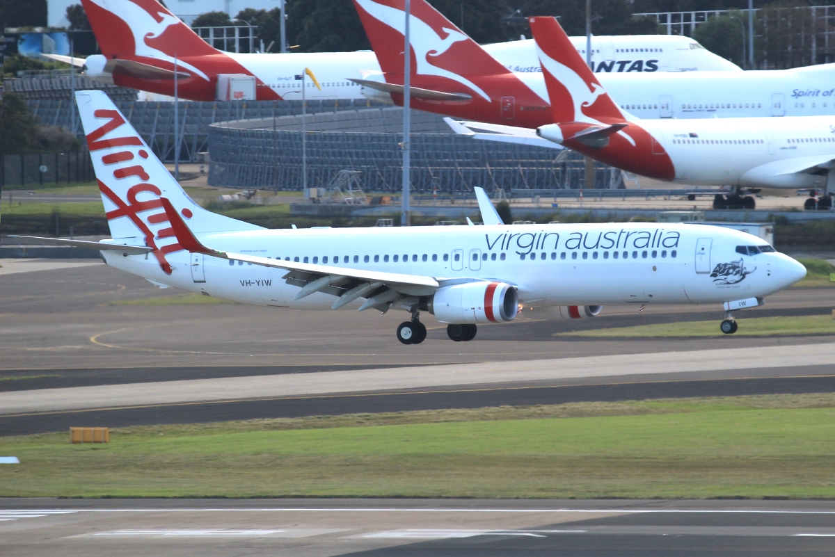 VH-YIW (40700) 2014 Boeing 737-8FE(WL)