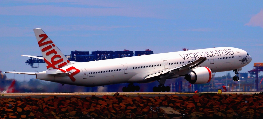 VH-VPH (37943) 2010 Boeing 777-3ZG(ER)