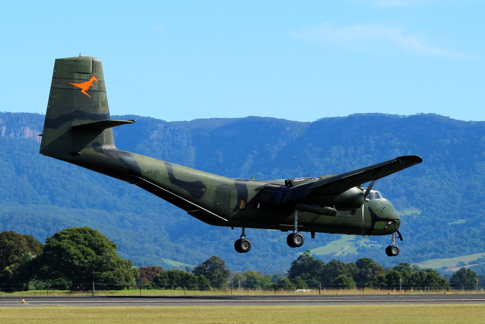 A4-210 (210) 1964 DeHavilland Canada DHC-4A Caribou