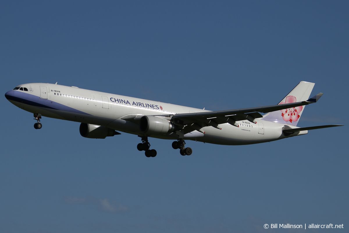 B-18316 (838) 2007 Airbus A330-302
