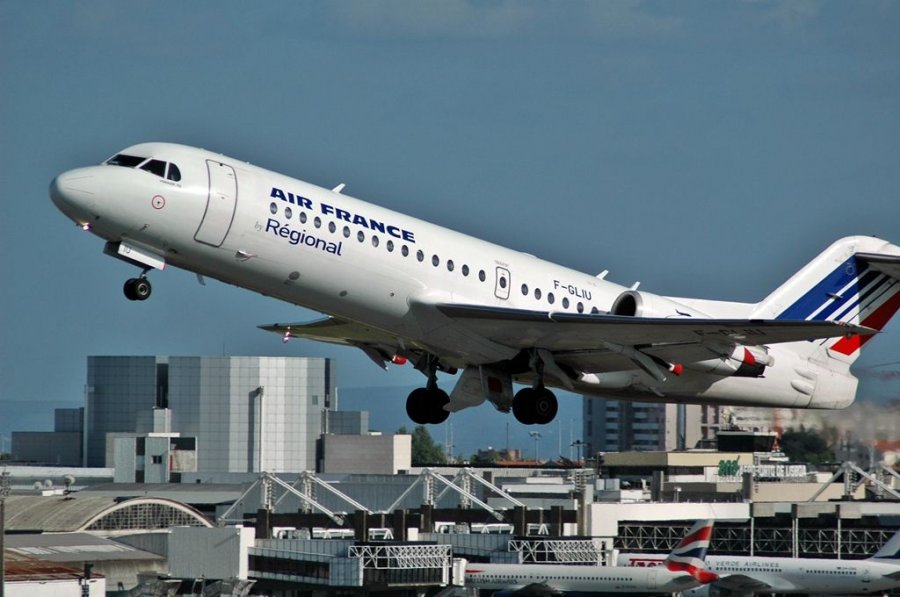 F-GLIU (11543) 1995 Fokker 70