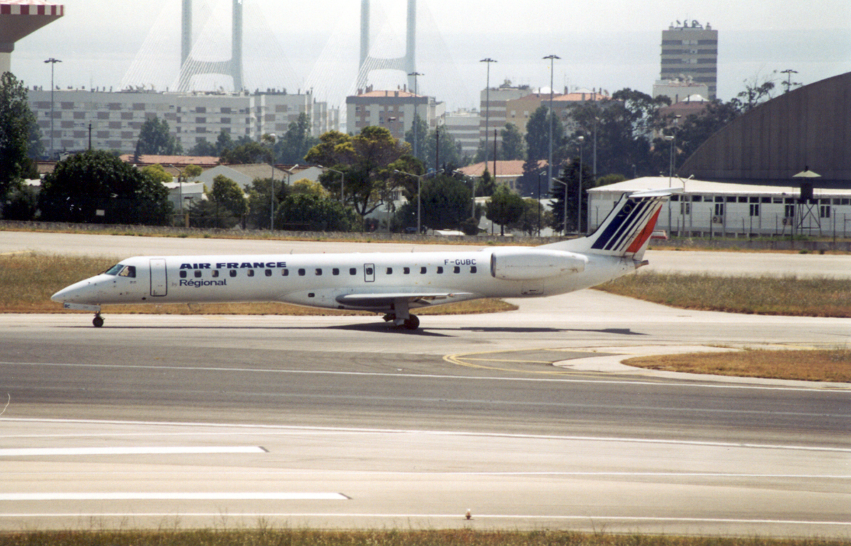 F-GUBC (145556) 2002 Embraer ERJ-145MP
