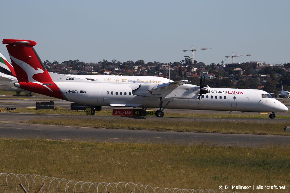 VH-QOV (4277) 2009 Bombardier Dash 8-Q402