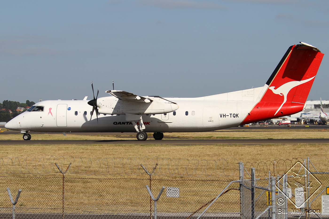VH-TQK (600) 2004 Bombardier Dash 8-Q315