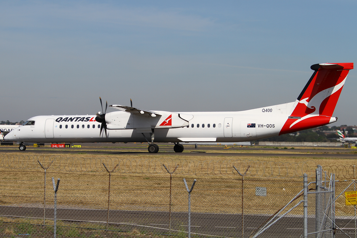 VH-QOS (4263) 2009 Bombardier Dash 8-Q402