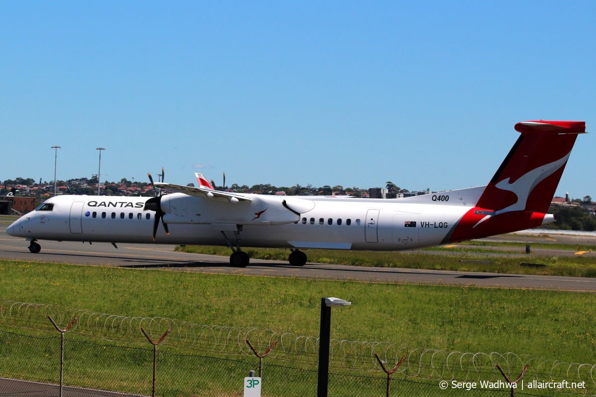 VH-LQG (4376) 2011 Bombardier Dash 8-Q402