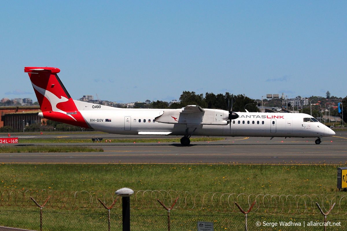 VH-QOV (4277) 2009 Bombardier Dash 8-Q402