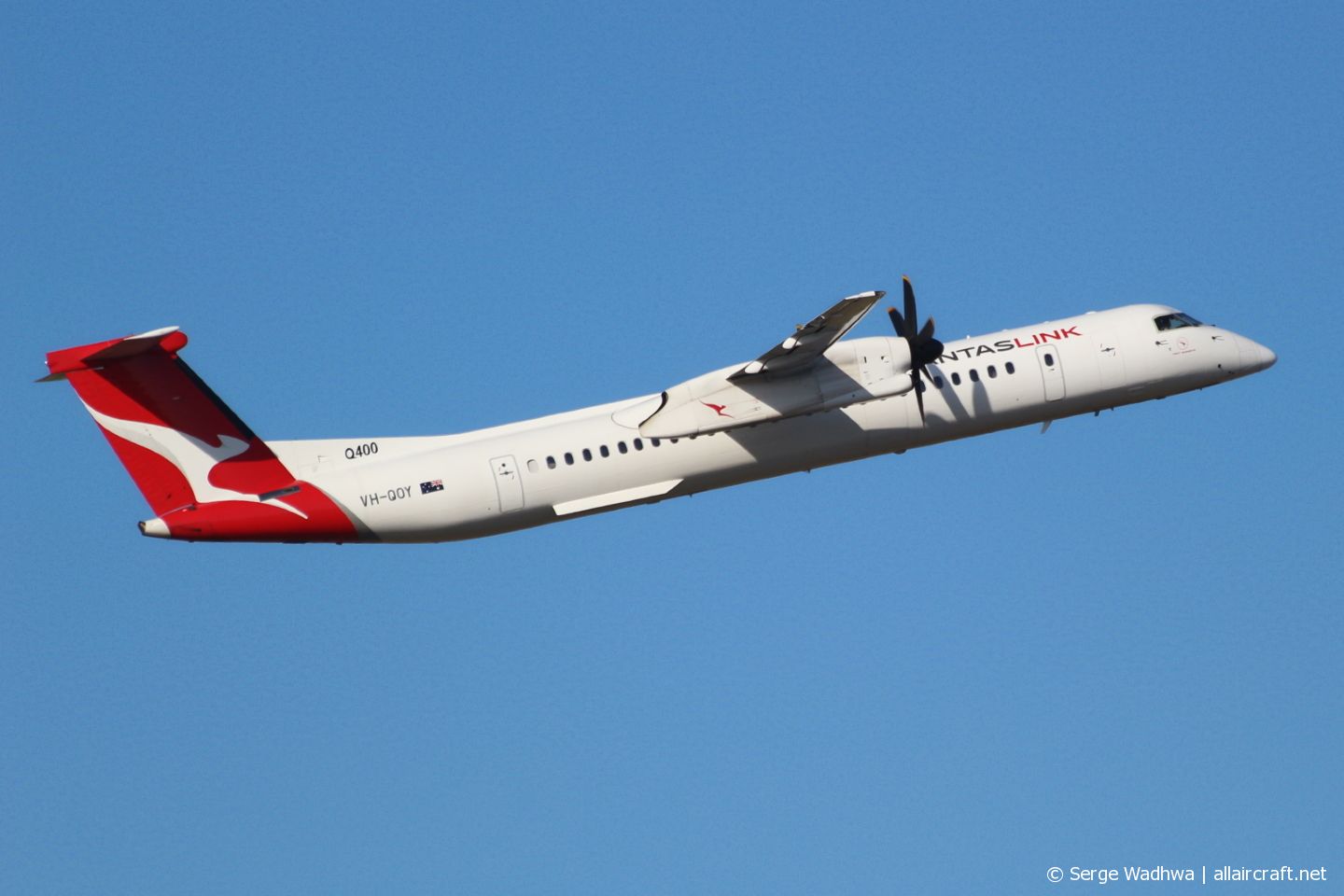 VH-QOY (4288) 2009 Bombardier Dash 8-Q402