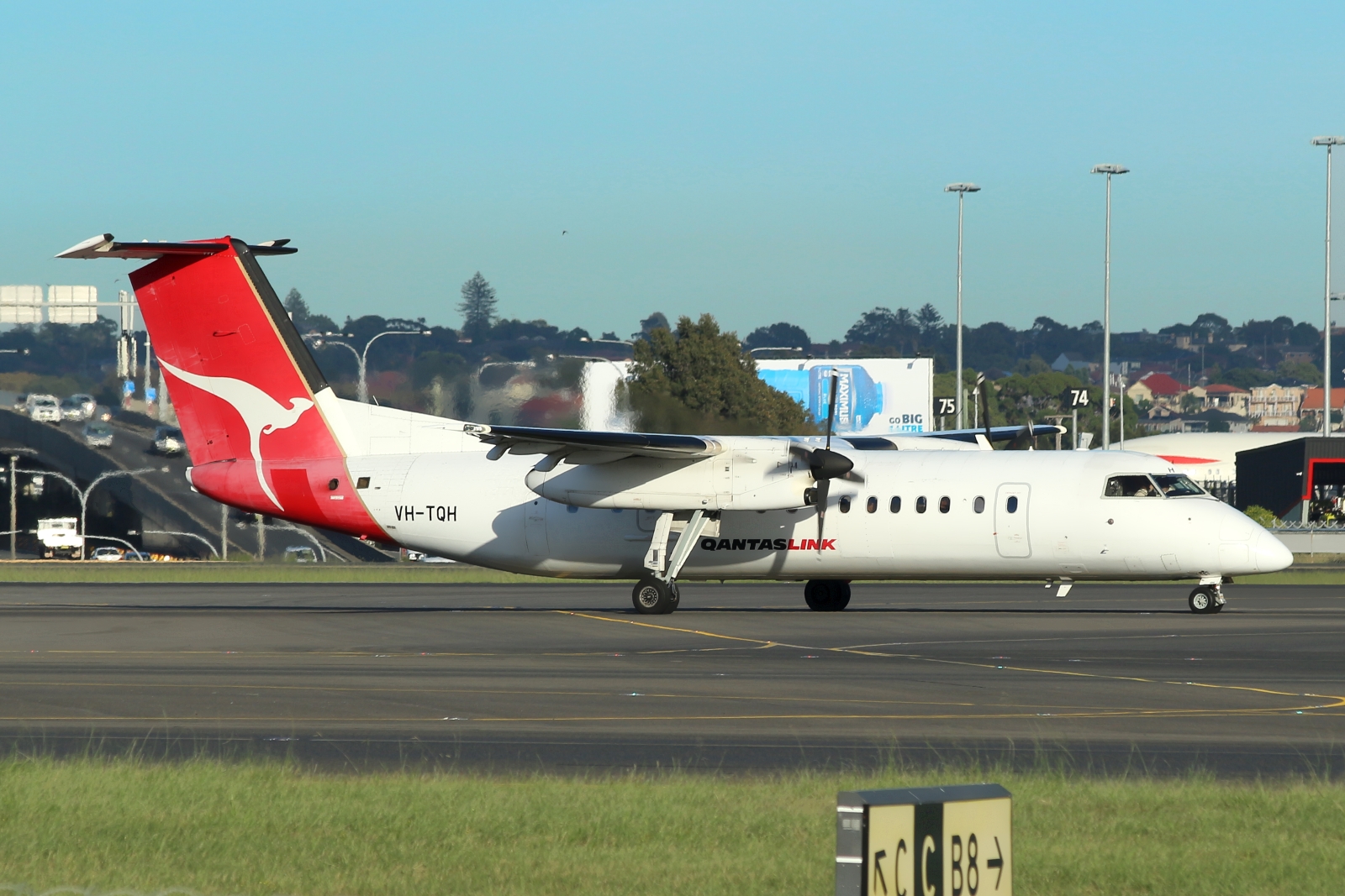 VH-TQH (597) 2003 Bombardier Dash 8-Q315