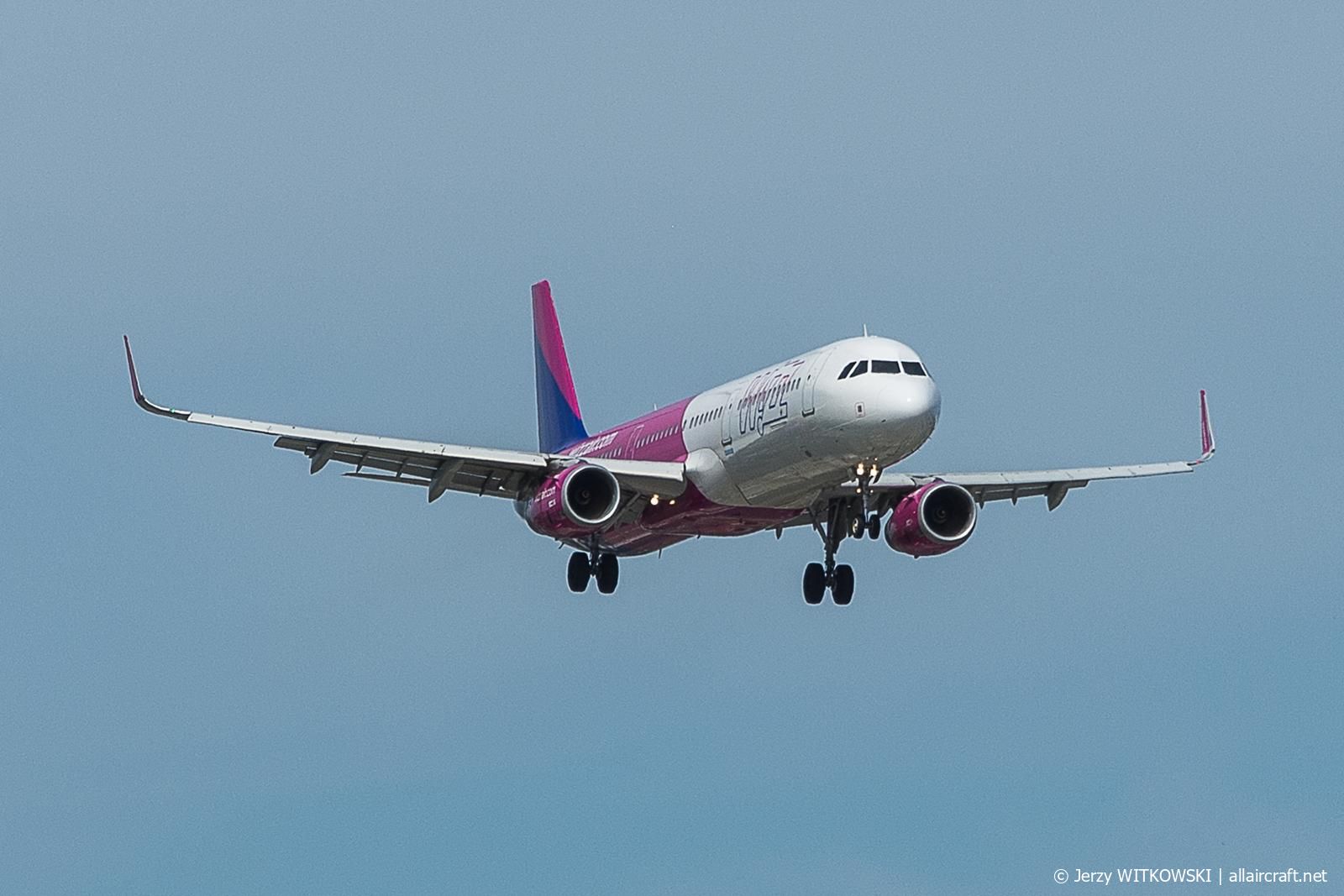 HA-LTE (8325) 2018 Airbus A321-231(WL)