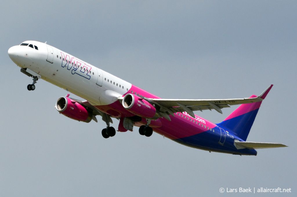 HA-LTD (8305) 2018 Airbus A321-231(WL)
