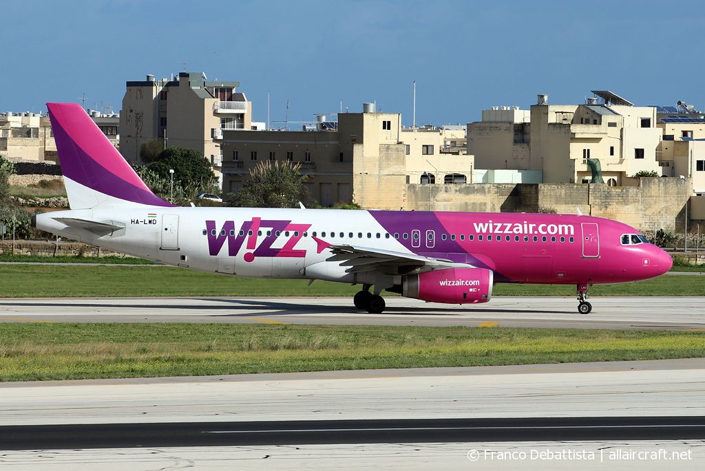 HA-LWD (4351) 2010 Airbus A320-232