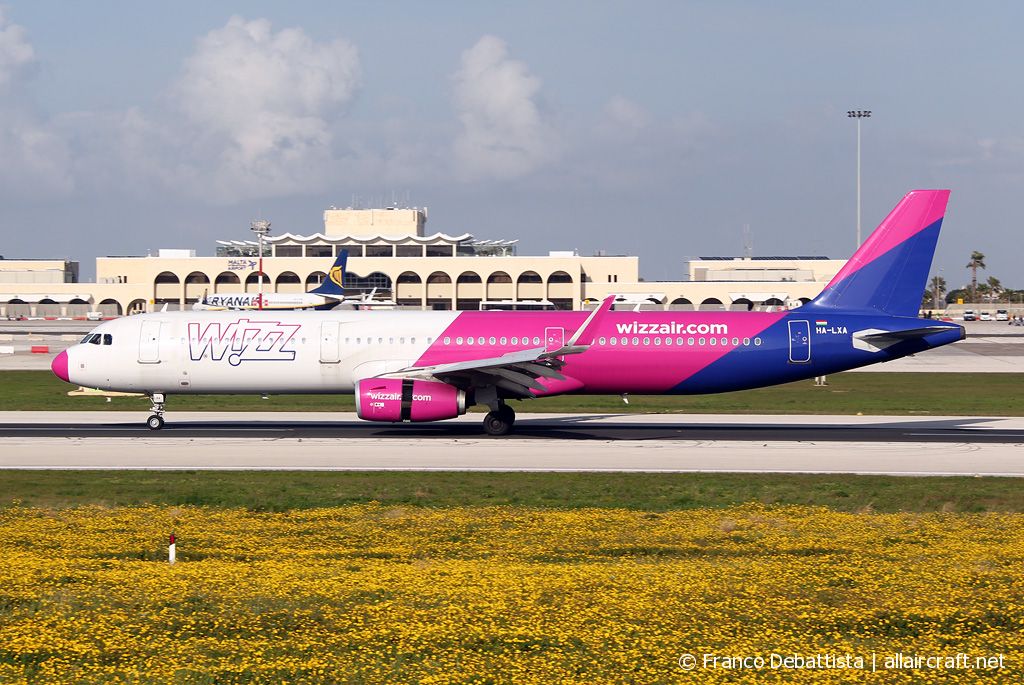 HA-LXA (6848) 2015 Airbus A321-231 WL