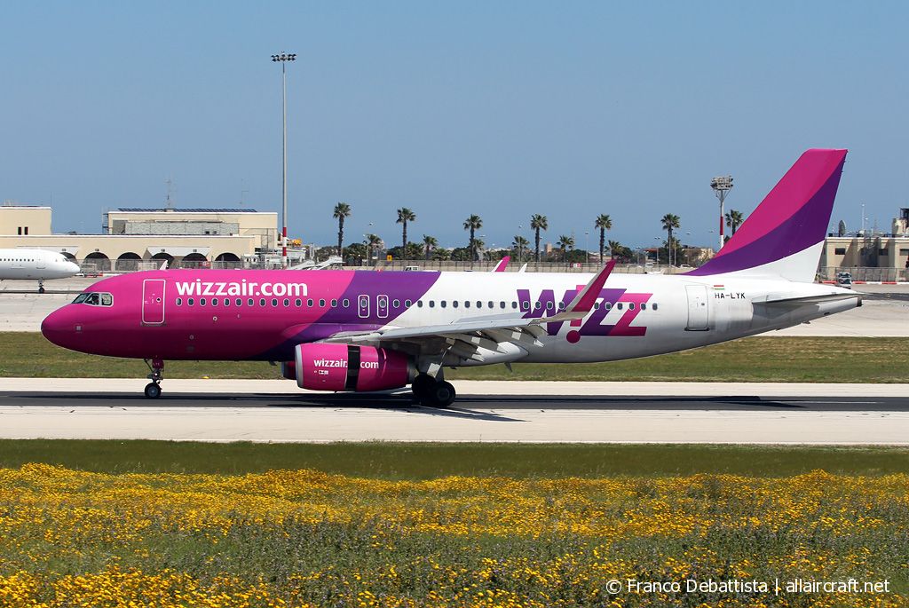 HA-LYK (6394) 2014 Airbus A320-232(WL)