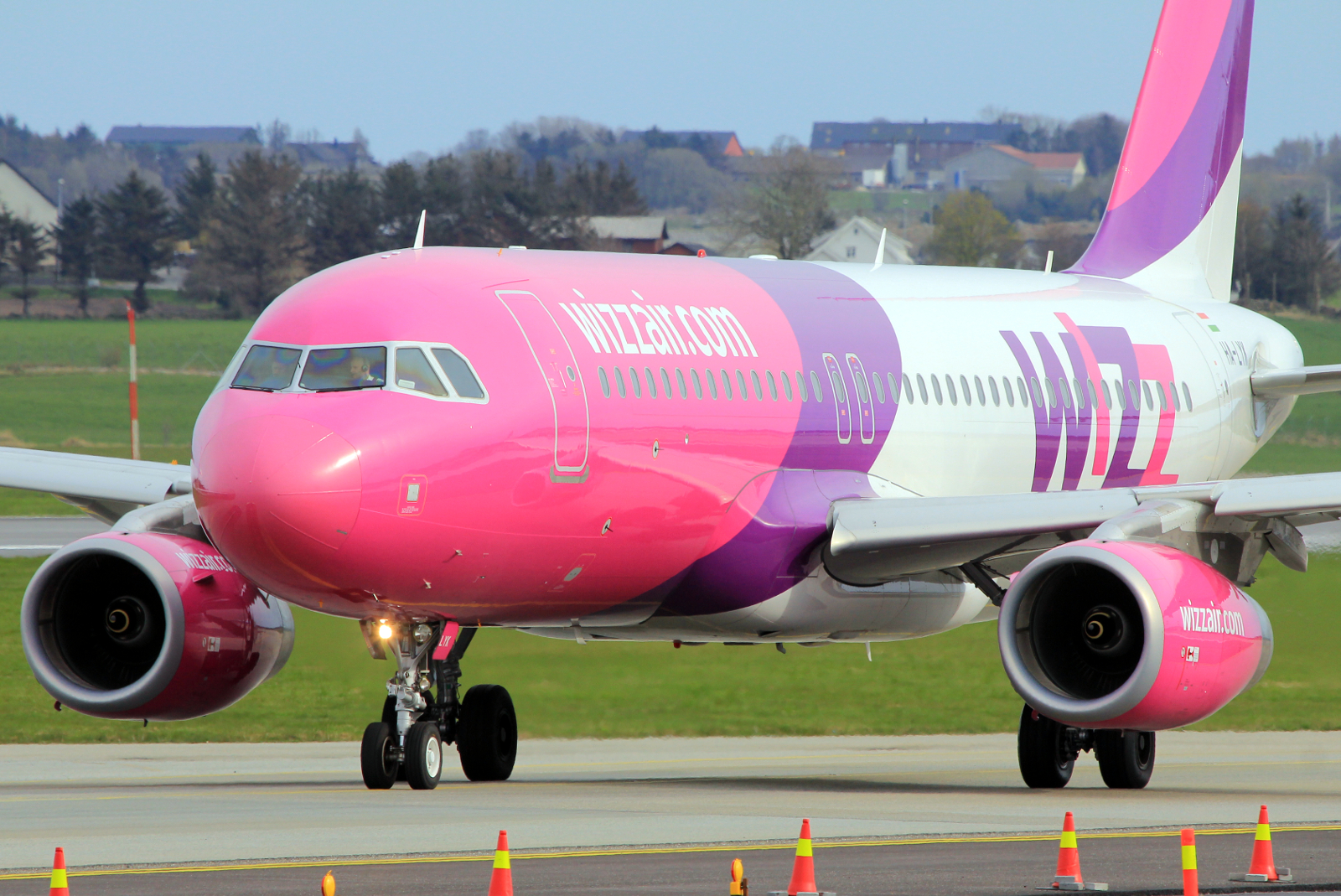 HA-LYK · Airbus A320-232(WL) · (SVG / ENZV)