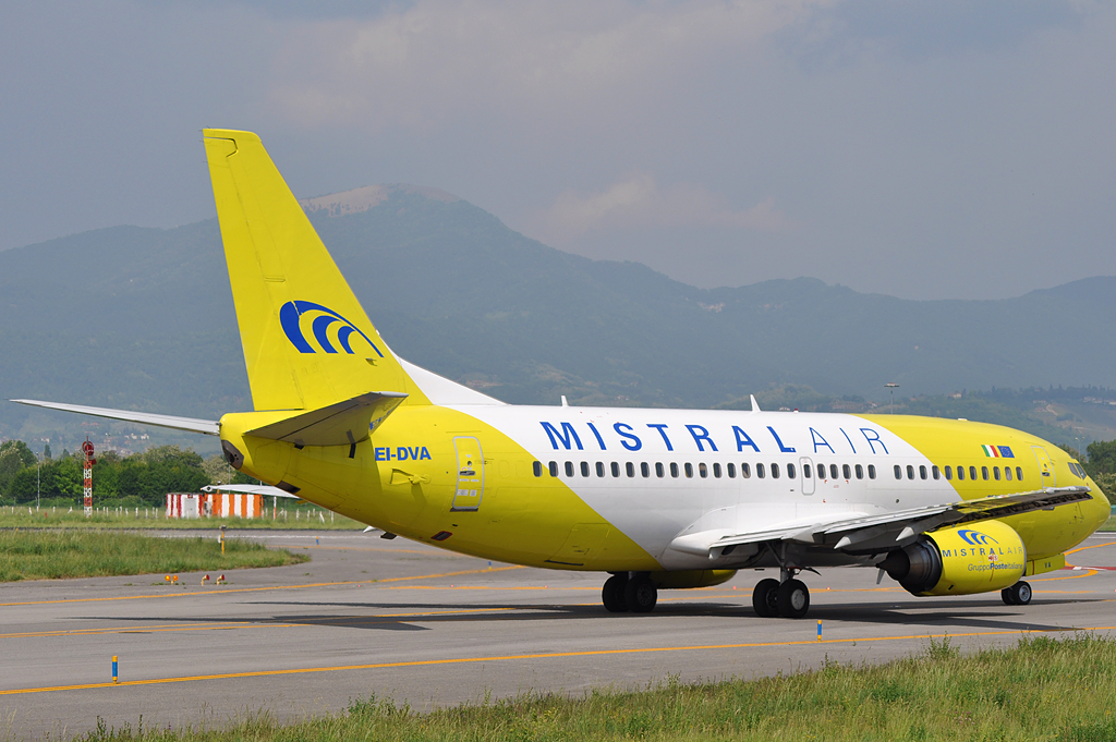 EI-DVA (25159) 1991 Boeing 737-36EQC