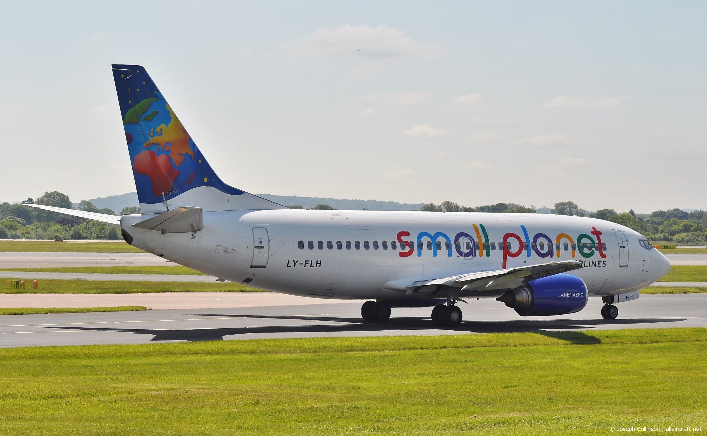 LY-FLH (25161) 1992 Boeing 737-382