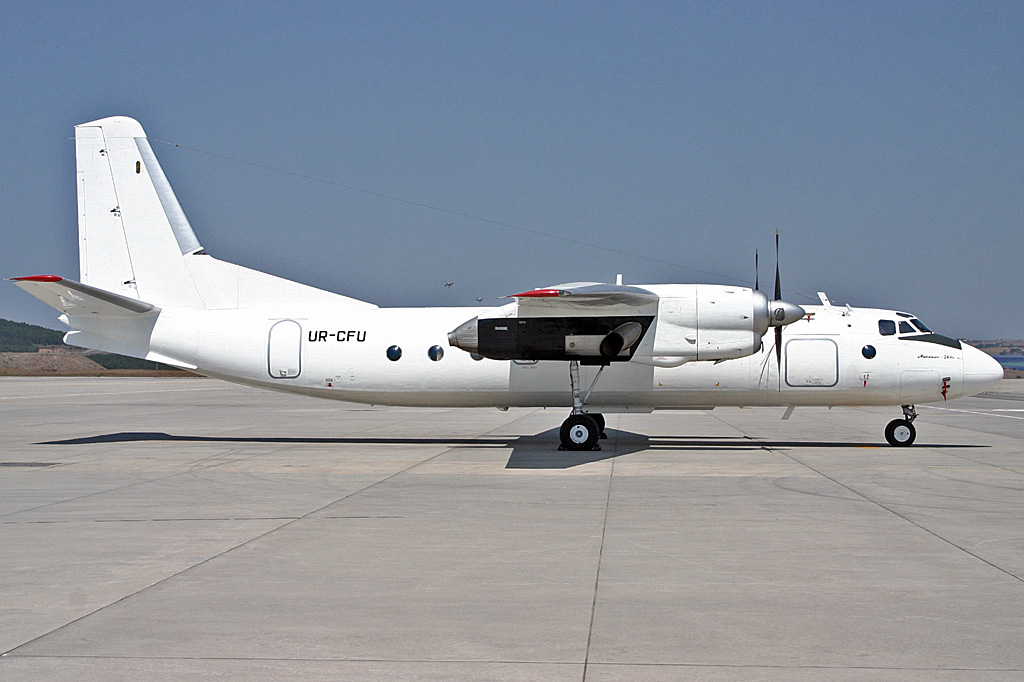 UR-CFU (cn 000) Antonov An-24RV