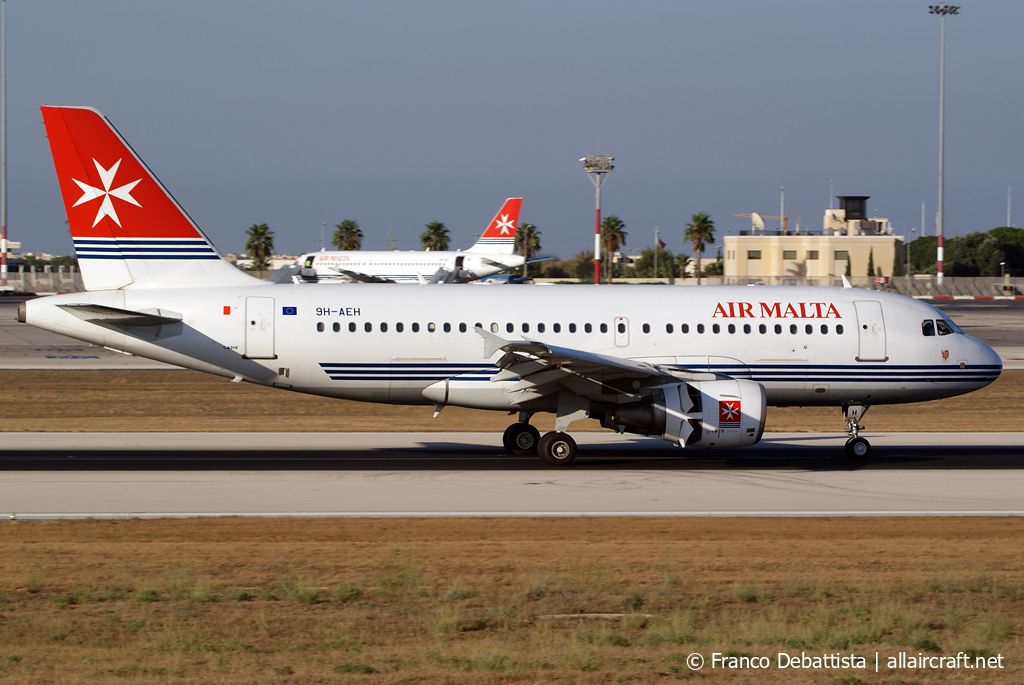 9H-AEH (2122) 2004 Airbus A319-111