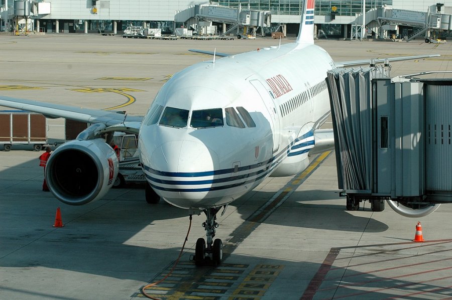 9H-AEK (2291) 2004 Airbus A320-211