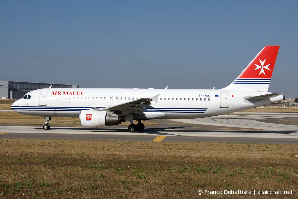 9H-AEK (2291) 2004 Airbus A320-211