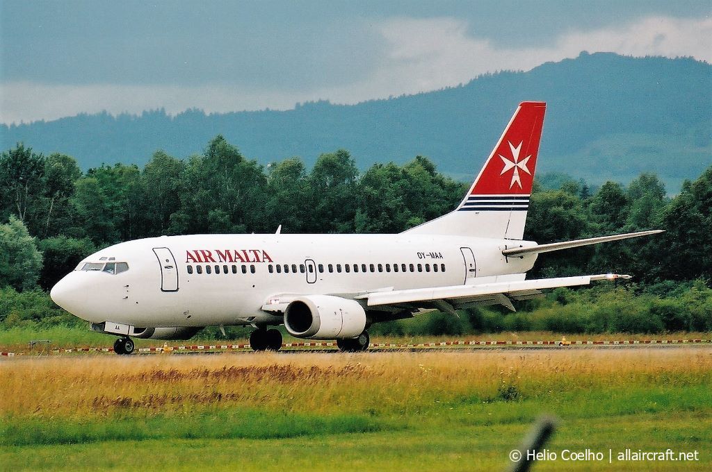 OY-MAA (24778) 1990 Boeing 737-5L9