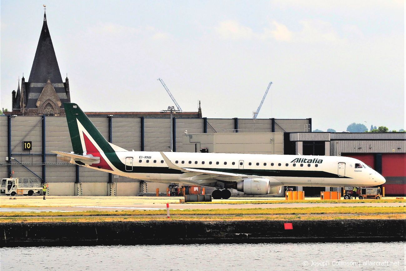 EI-RNB (19000479) 2011 Embraer 190-100LR