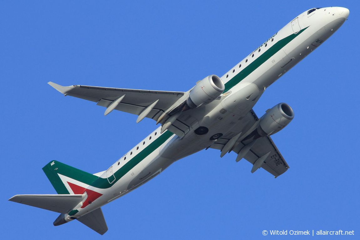 EI-RNE (19000520) Embraer 190-100STD