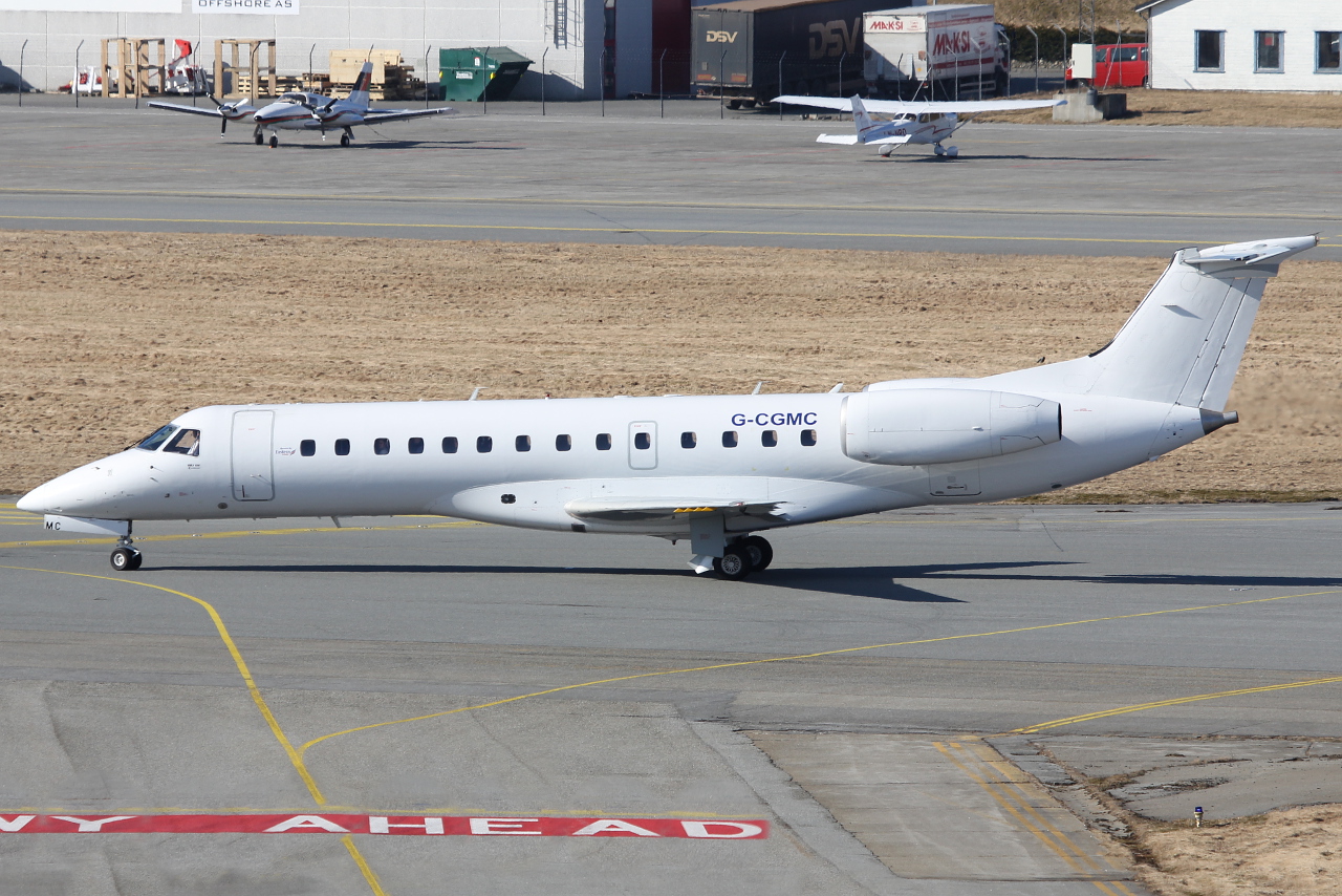 G-CGMC (145198) Embraer ERJ-135ER