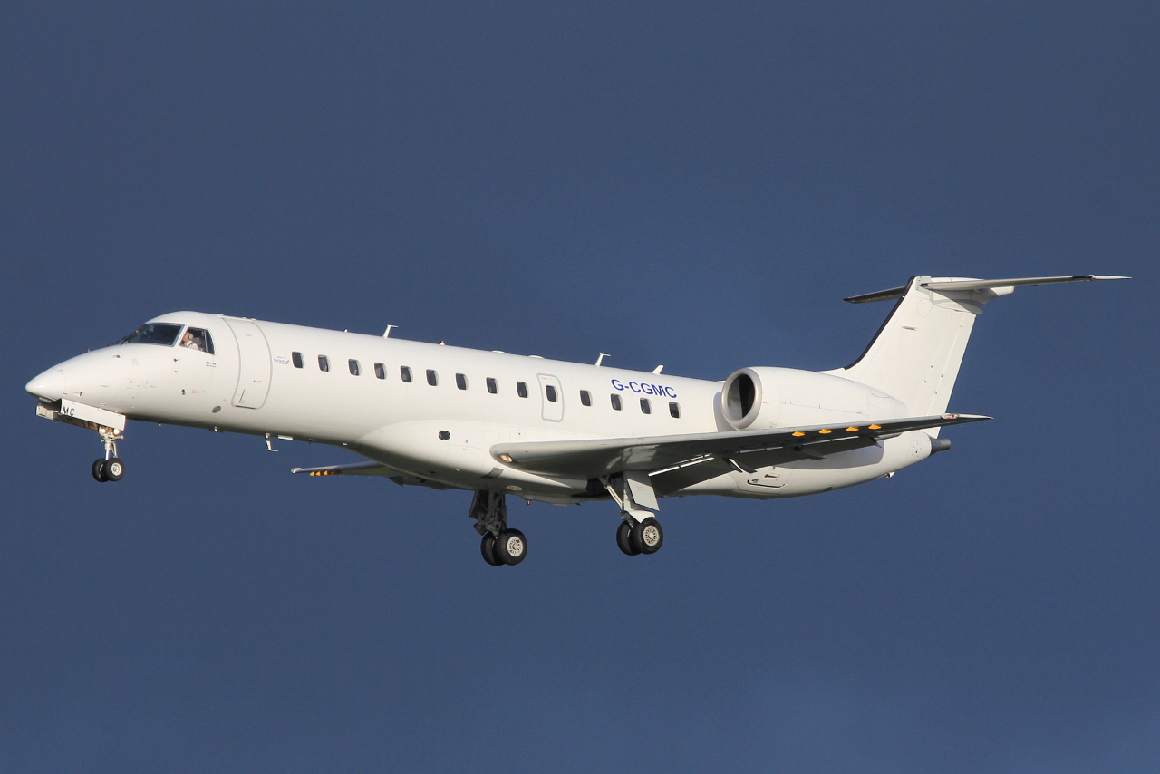 G-CGMC (145198) Embraer ERJ-135ER
