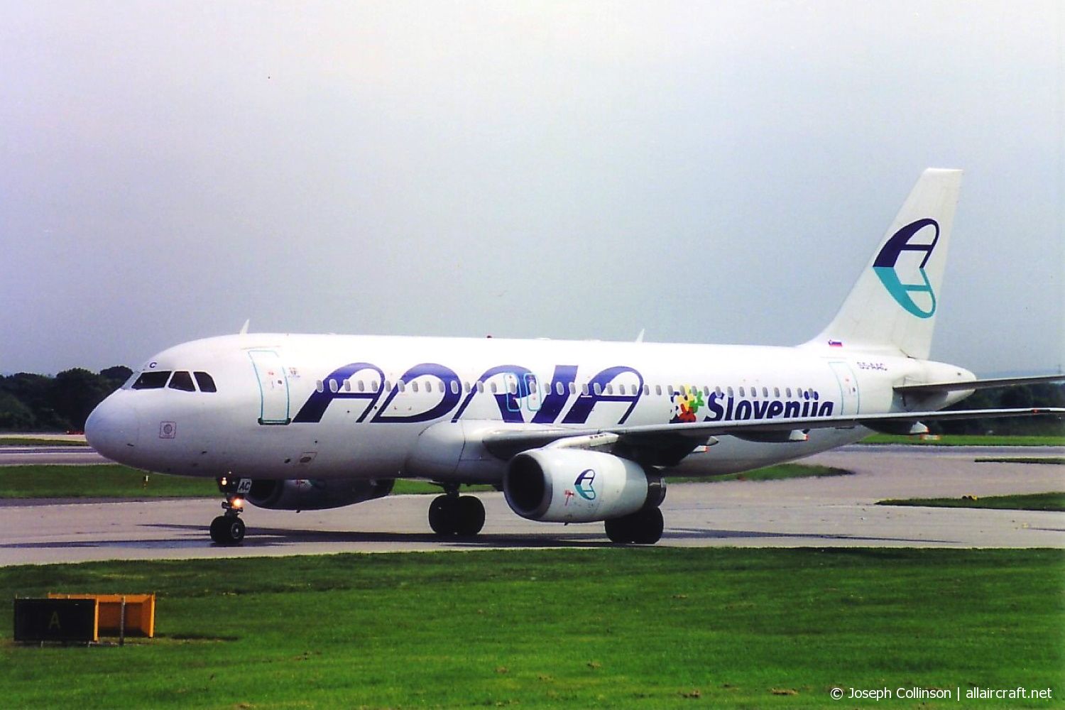 S5-AAC (114) 1990 Airbus A320-231
