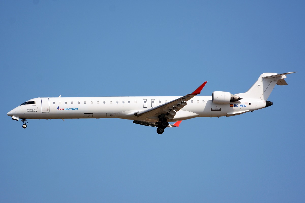 EC-MEN (cn 15063) Bombardier CRJ900ER