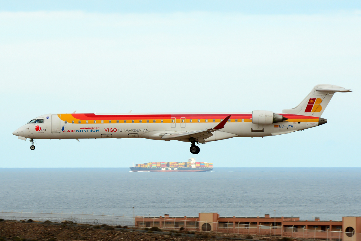 EC-JYA (cn 15090) Bombardier CRJ900ER