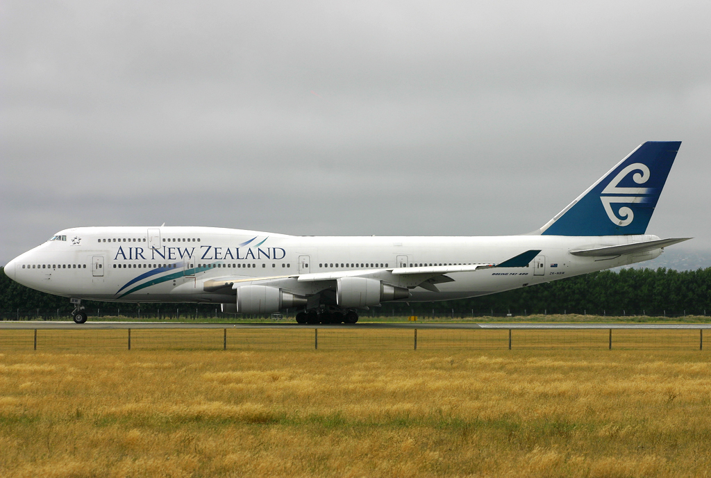 ZK-NBW (cn 29375) Boeing 747-419