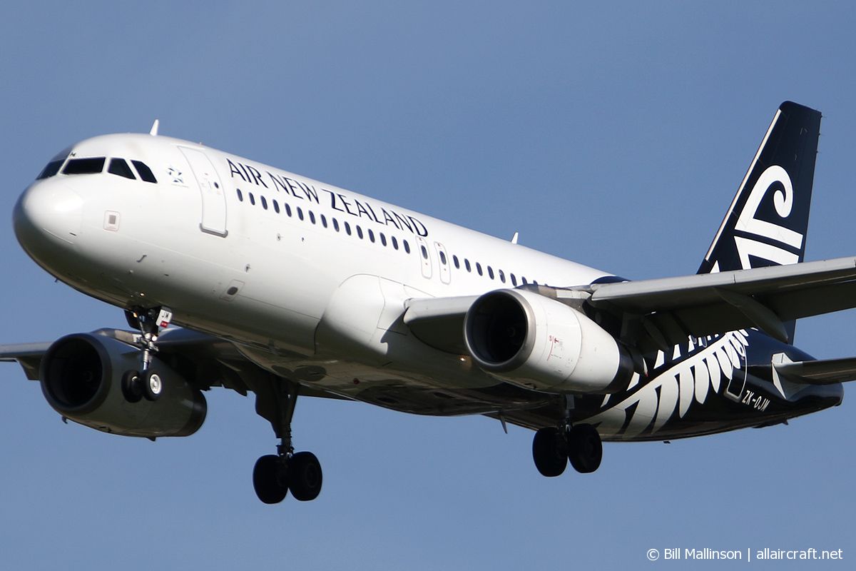 ZK-OJM (cn 2533) Airbus A320-232
