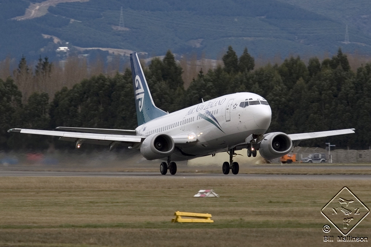 ZK-FRE · Boeing 737-3U3 · (CHC / NZCH)