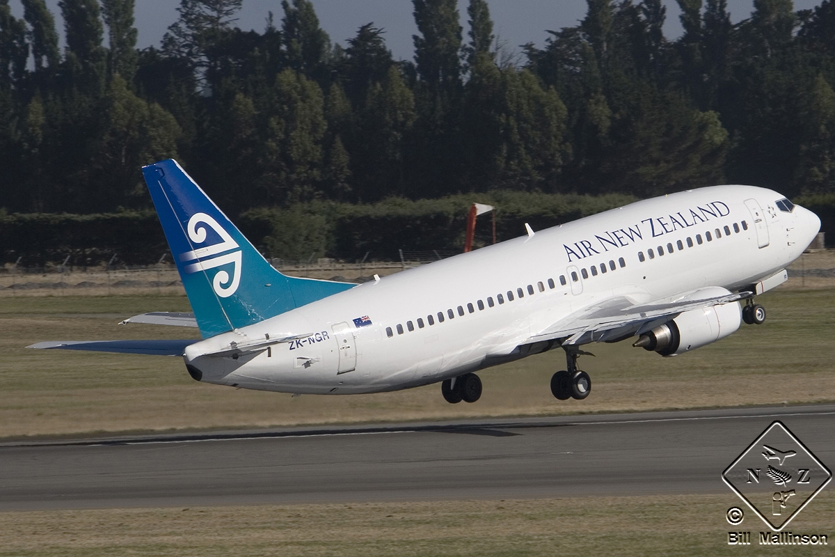 ZK-NGR (cn 27460) Boeing 737-33A