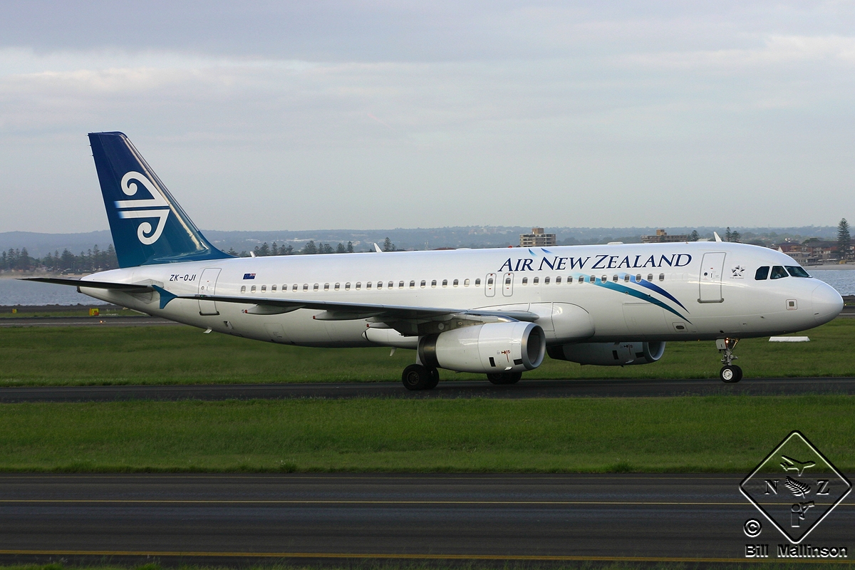 ZK-OJI, (cn 2297), Airbus A320-232