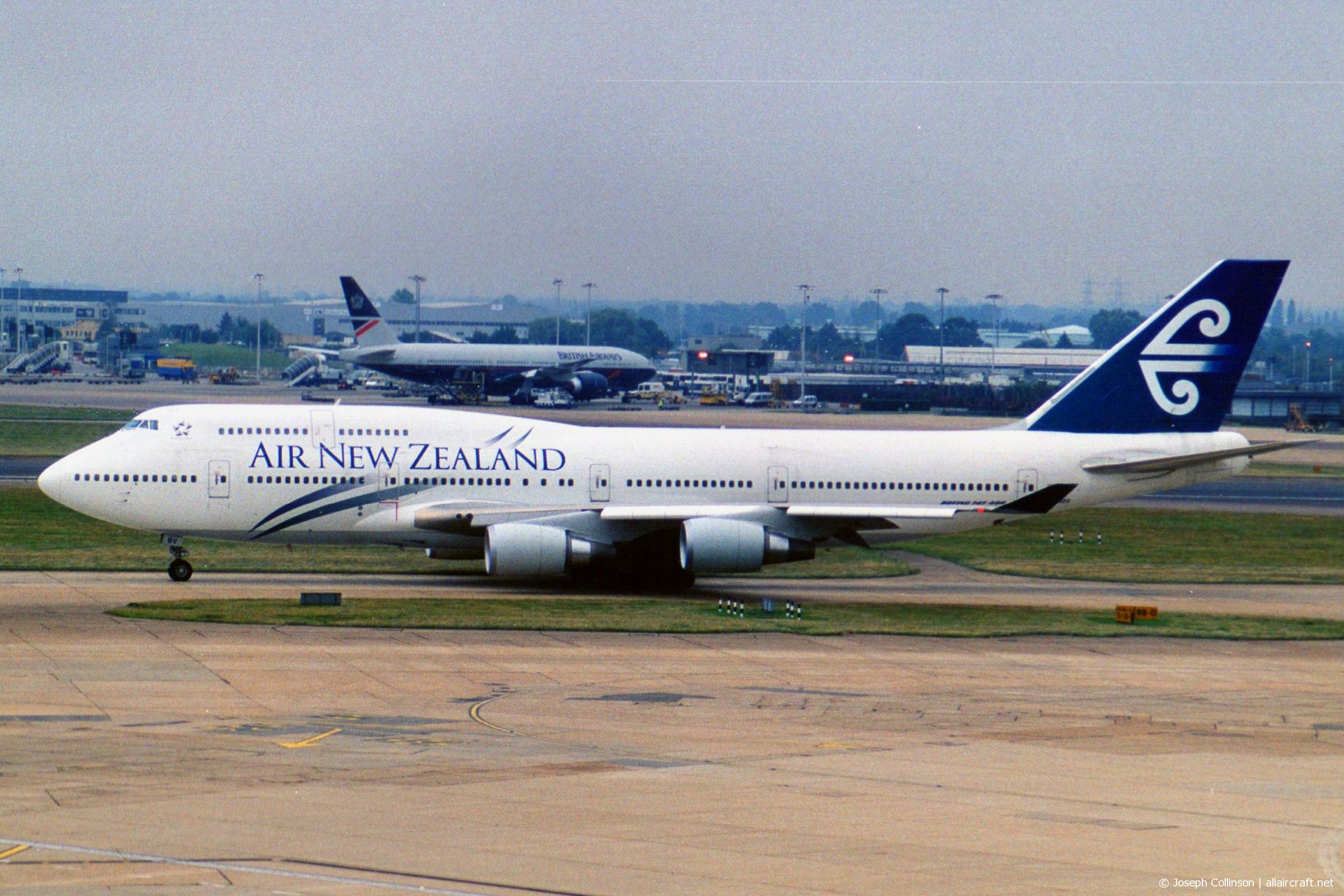 ZK-NBV (cn 26910) Boeing 747-419