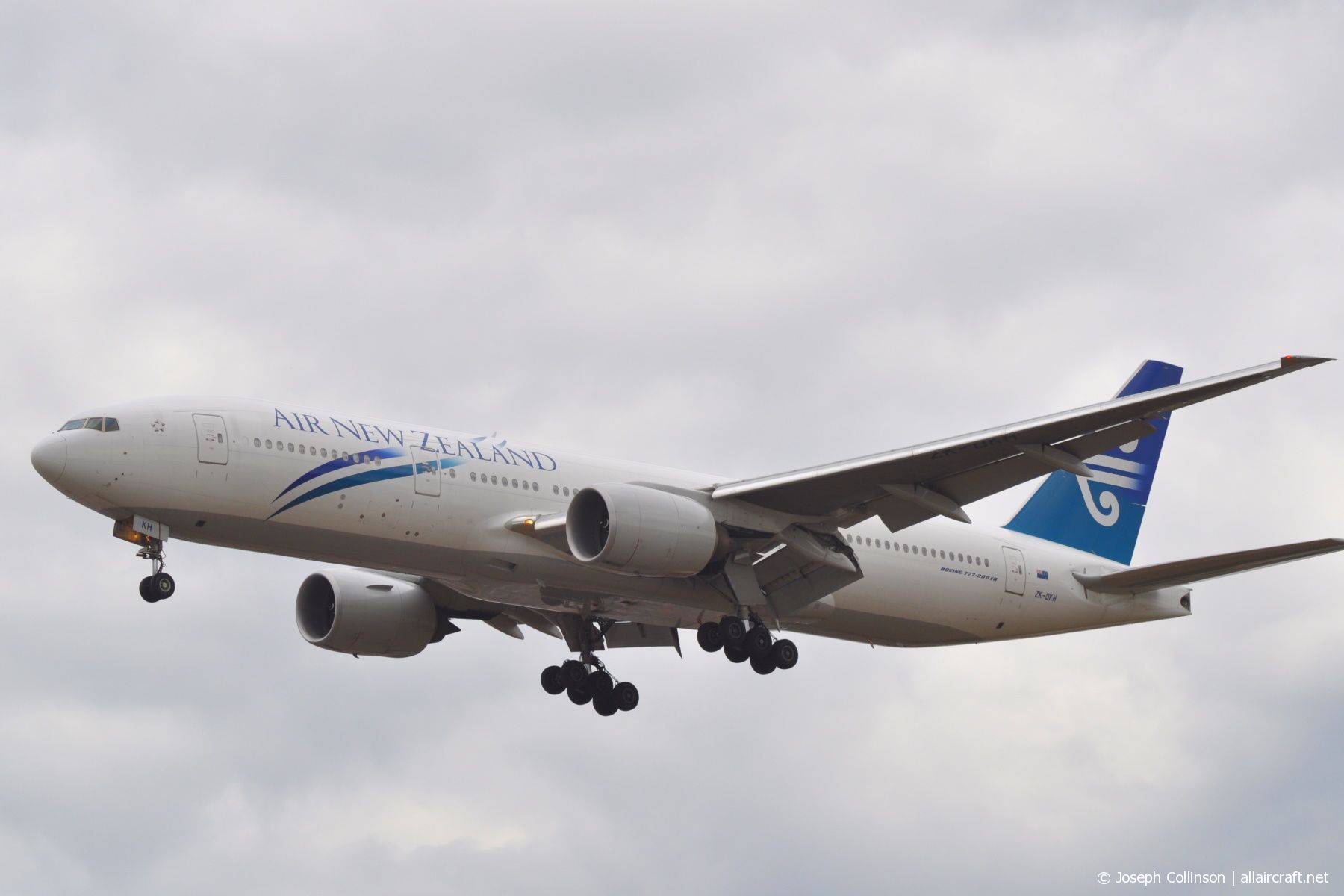 ZK-OKH · Boeing 777-219/ER · (LHR / EGLL)