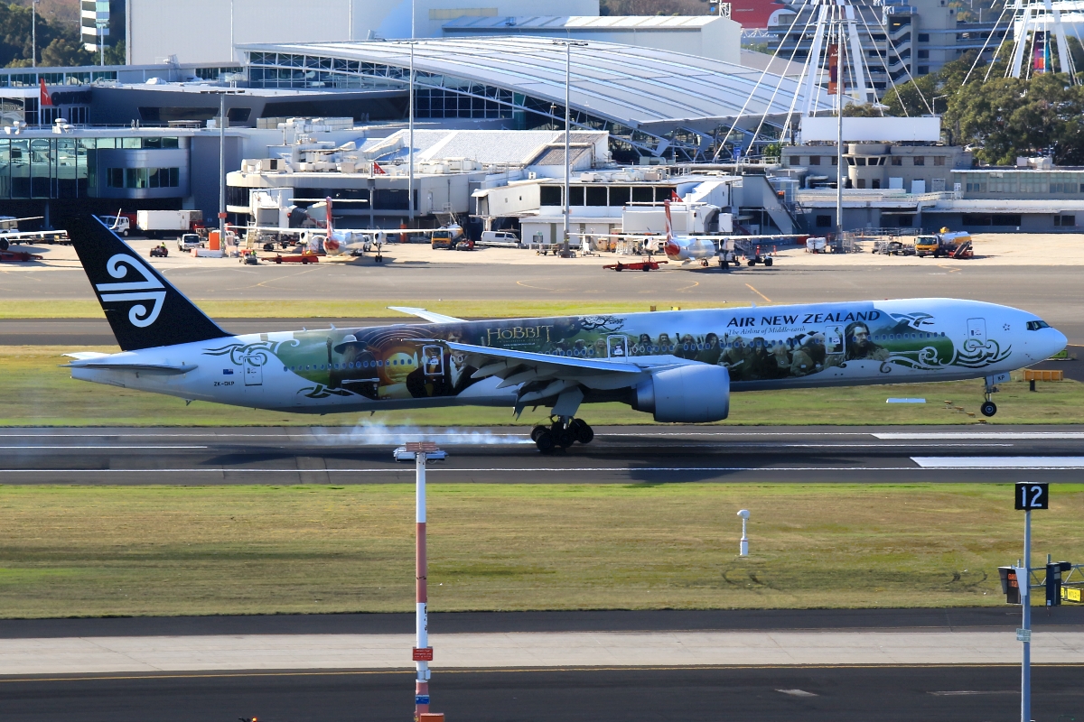 ZK-OKP (39041) 2011 Boeing 777-319ER
