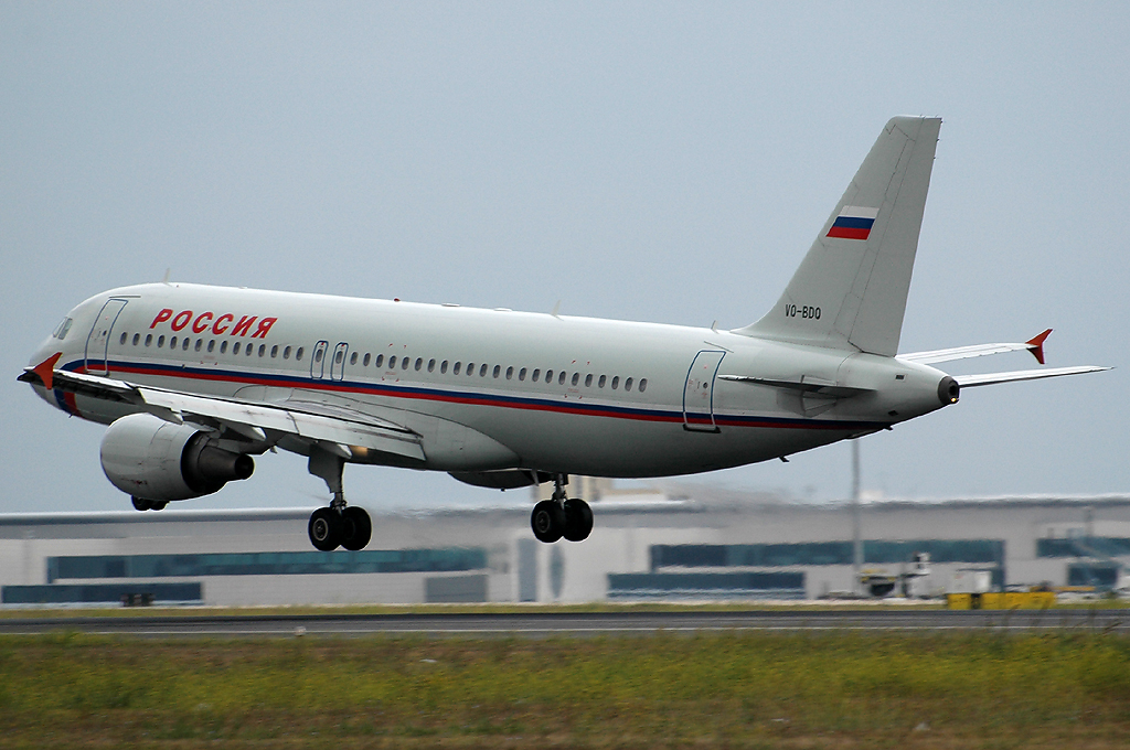 VQ-BDQ (cn 1767) Airbus A320-214