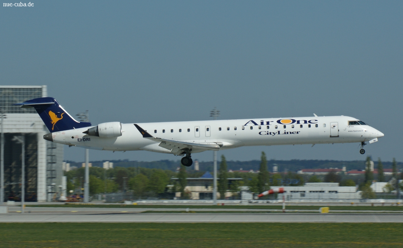 EI-DRI (cn 15076) Bombardier CRJ900ER