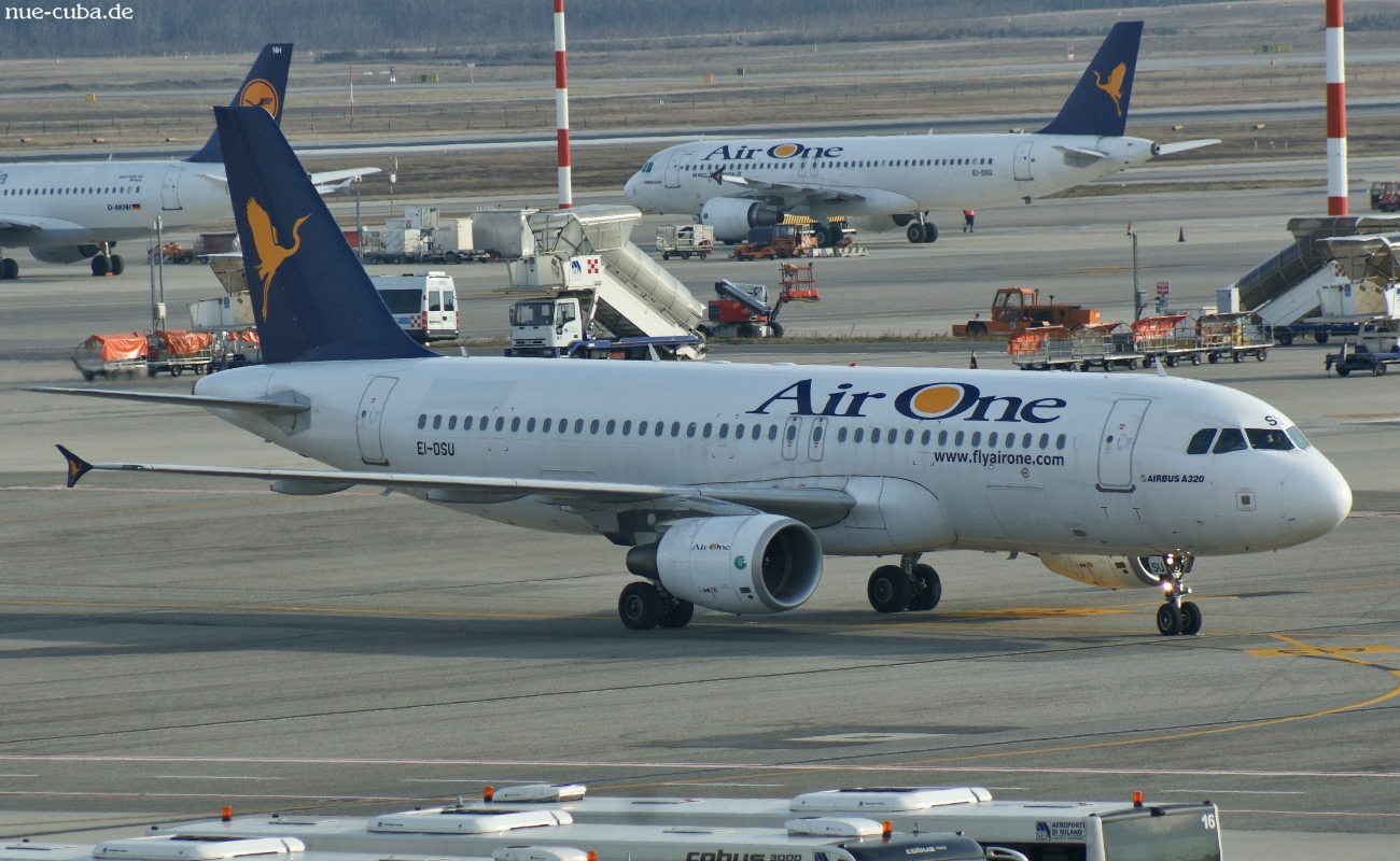 EI-DSU (3563) 2008 Airbus A320-216